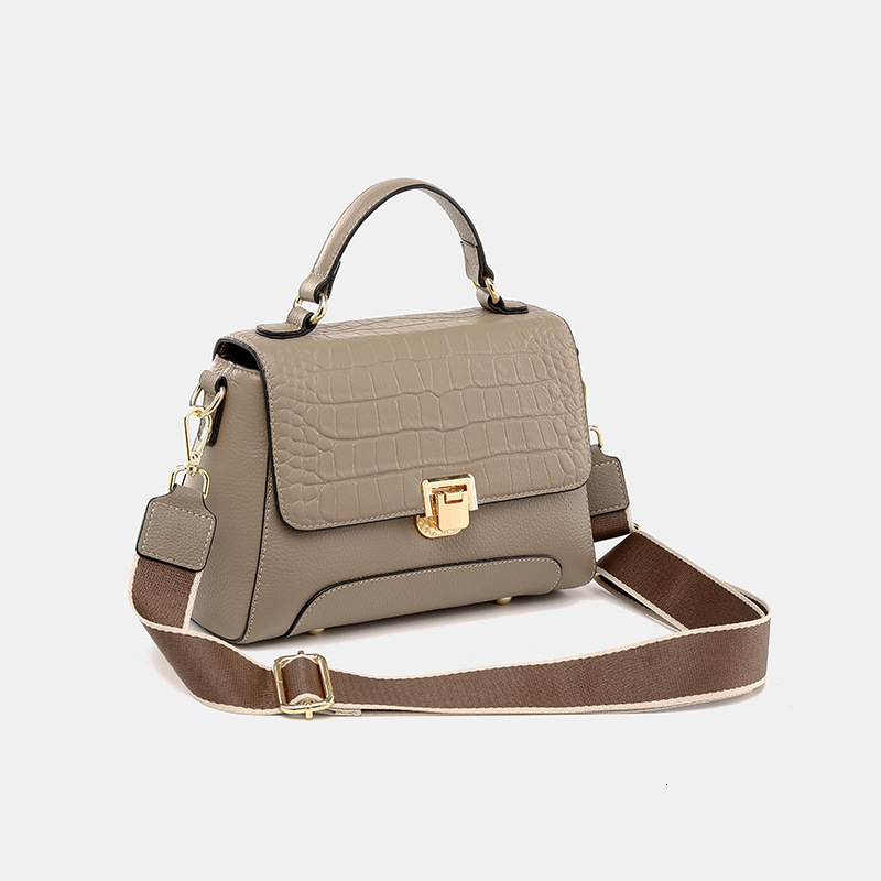 Genuine Leather Crocodile Pattern Top Layer Cowhide Shoulder 2024 New Trend Commuting Shopping High-End Feel Hand-Held Crossbody Bag