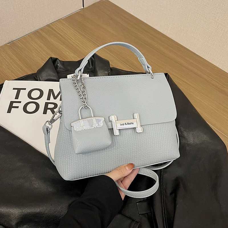 High-End Leather Shopper Bag For Women - Elegant Retro Tote With Letter Large Capacity Design Y250315