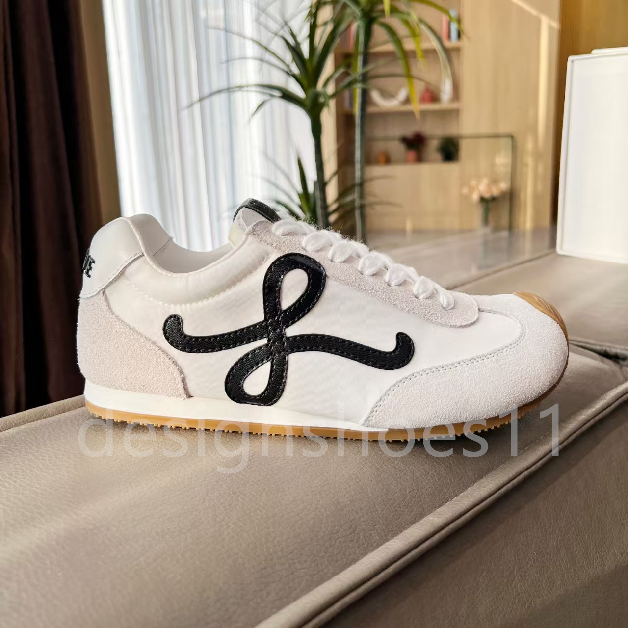 men sneakers womens casual shoes Flow Runner in nylon and suede Lace up sneaker with a soft upper and honey rubber waves sole top cowhide men shoes sneaker trainer