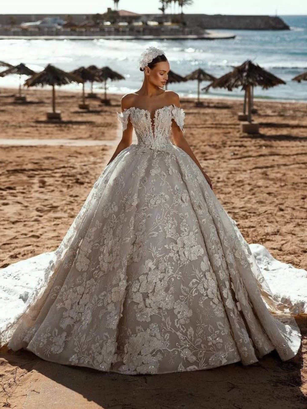 Luxury Ball Gown Wedding Dress Appliques Sequins Off Shoulder Bride Gowns Puffy Sweep Train Bridal Dresses Customized