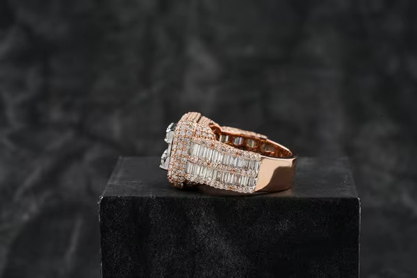 Mens Ring Trend Hip Hop Ice Out 10K 14K 18K Gold Full VVS Natural Diamond Rounded and Baguette Ring Luxury Costume Jewelry