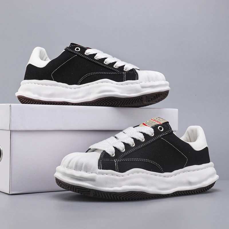 Thick soled lifting shell casual shoes are fashionable stable simple comfortable and have a beautiful appearance Y250314 Y250415