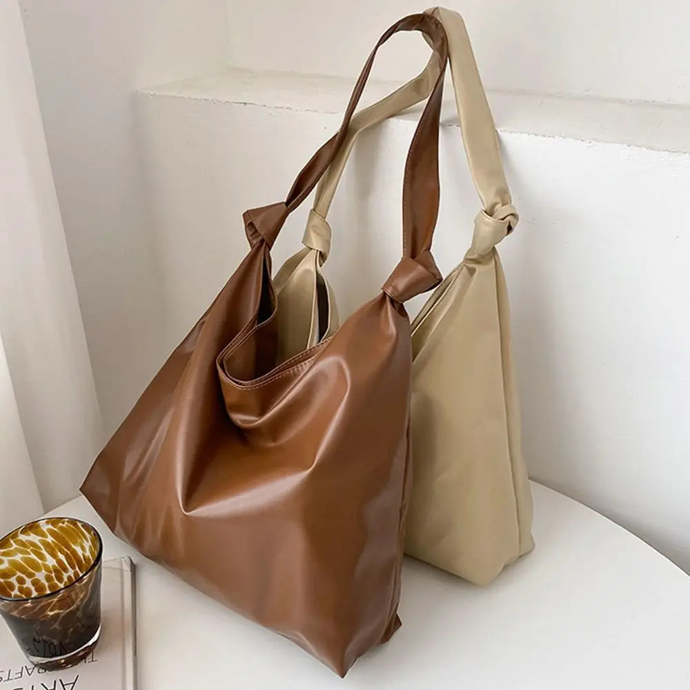 Womens large capacity shoulder bag womens handbag PU leather handbag simple shopping bag 250311