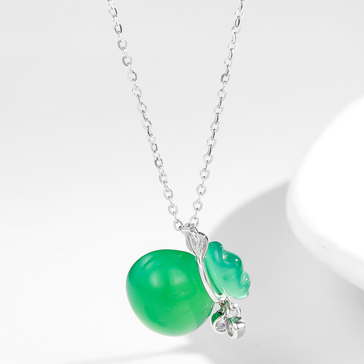 S925 Necklace Female Network Red Emerald Chalchalide Lucky Bag Zircon Small New Design Sense Sterling Silver Temperament Necklace
