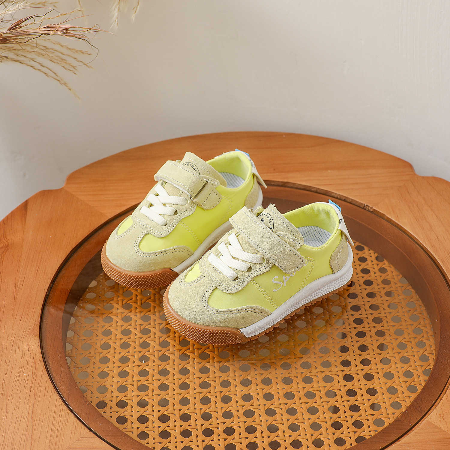 Athletic Outdoor Baby shoes Korean version casual shoes boys shoes spring and autumn styles comfortable childrens board shoes girls soft soled baby wa