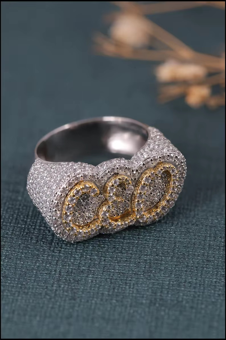 2025 Iced Out Ring Hip Hop Jewelry Diamond 925 Silver Moissanite Ring Round Diamond Ring Birthday Gift for Him