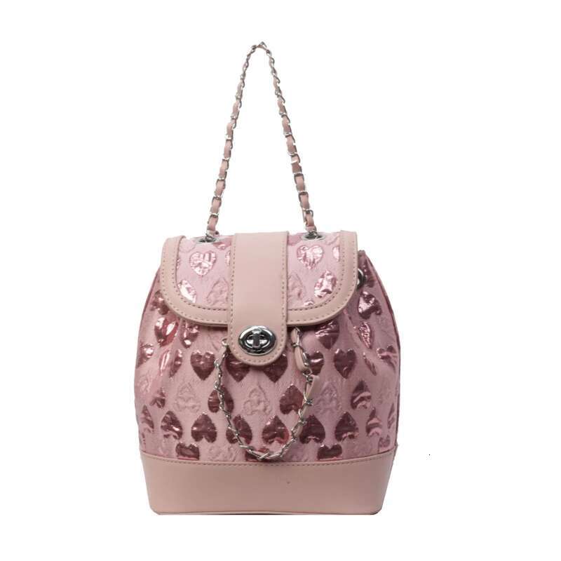 2025 New Heart Shaped Fashion PU Solid Chain Designer Fashion Fresh High Quality Women's Backpack Casual Bag2