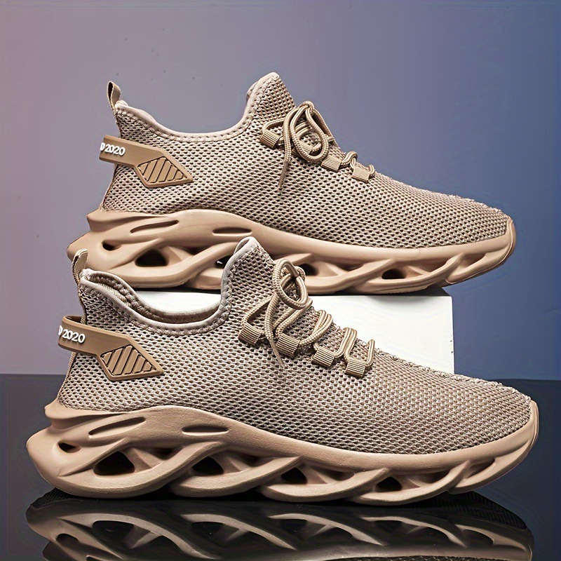 Men Mesh Sneakers 2025 New Fashion Lightweight Breathable Running Shoes Youth Big Size Designer Shoes