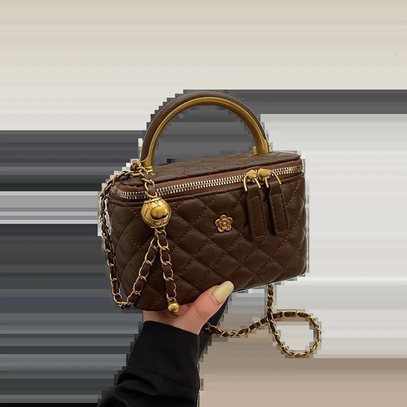 Hand-Carrying Fashion Box Famous Brand Light Designer New Rhombus Small Square High-End One-Shoulder Women's Bag