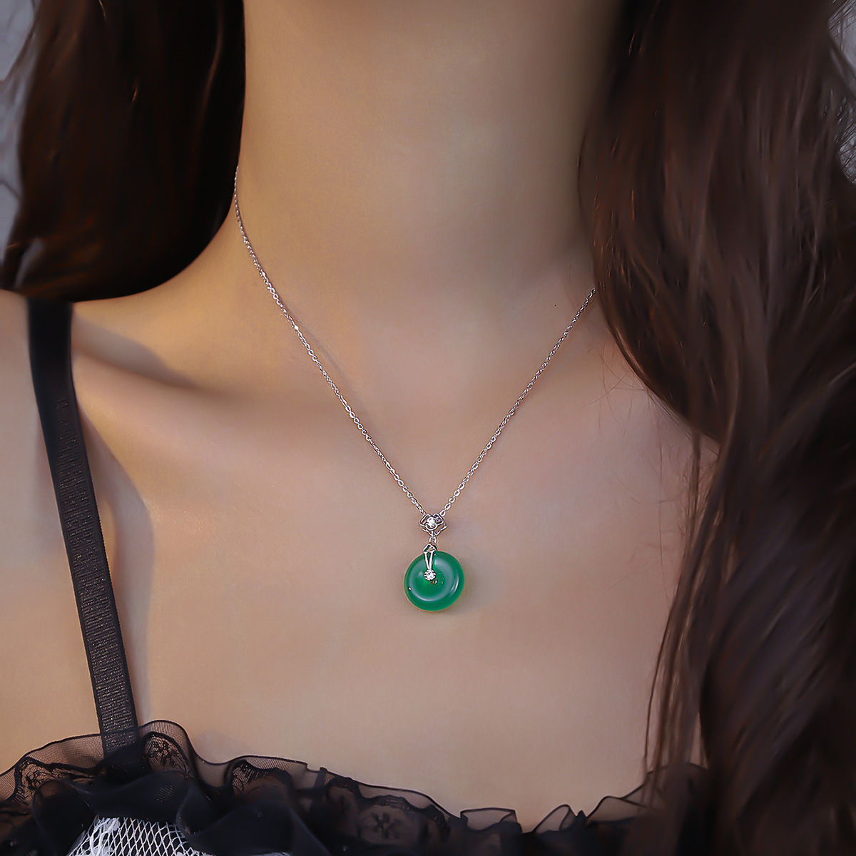 S925 Necklace Female Net Red Sterling Silver Safe Buckle Japan And South Korea Style Fashion Zircon Small New Emerald Chalci Necklace
