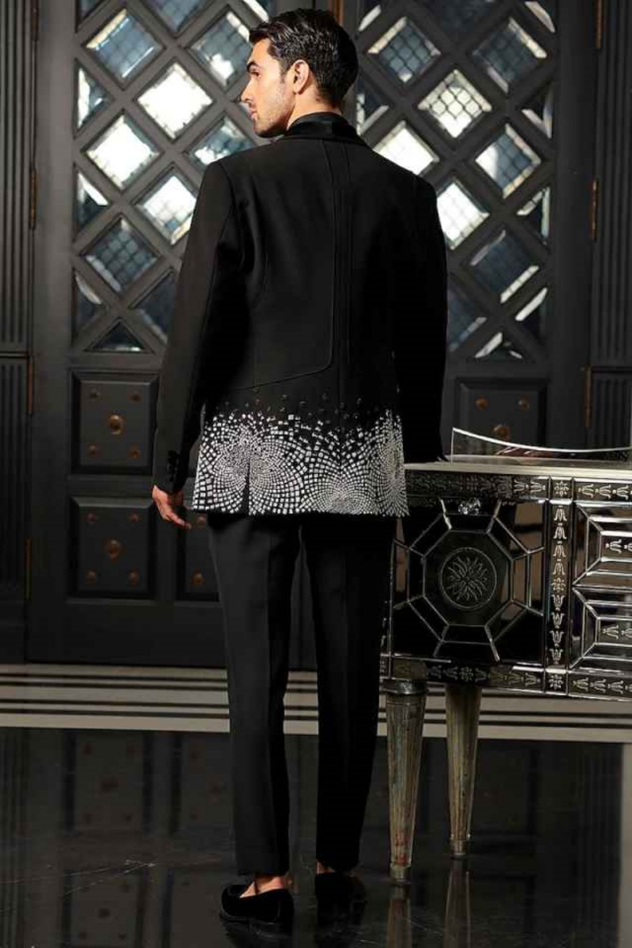Luxury Beading Mens Wedding Tuxedos Classic Fit Shawl Lapel Groom Wear Party Birthday Pants Suits 2 Pieces Customized