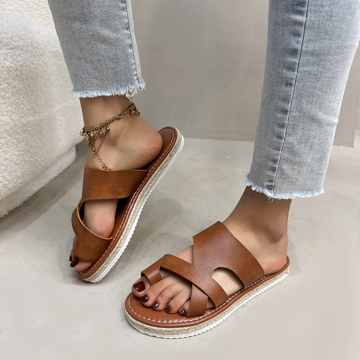 Summer Essential: Soft & Stylish Women's Flat Sandals