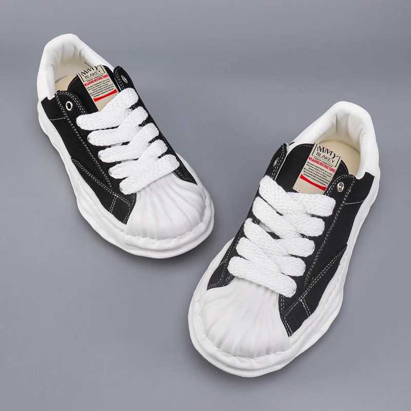 Thick soled lifting shell casual shoes are fashionable stable simple comfortable and have a beautiful appearance Y250314 Y250415