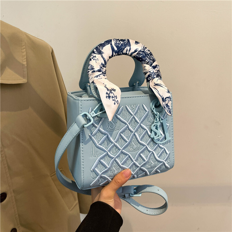 New 2025 Designer Multi Functional Embroidered Creative Handbag Trendy Women's Wallet Outdoor Leisure Shoulder Bag