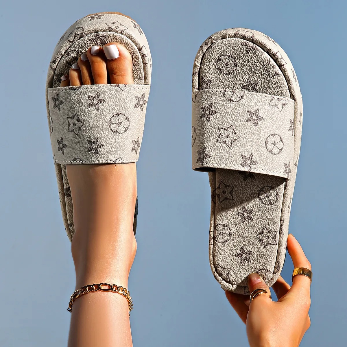 designer for womens flat sandals black beige brown free shipping Large size new beach slippers