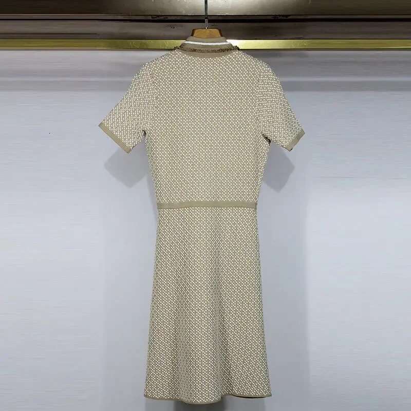 Office Ladies Slim Knit Elegant Short-Sleeved Zipper Comfortable French Brand V-Neck Dress Women