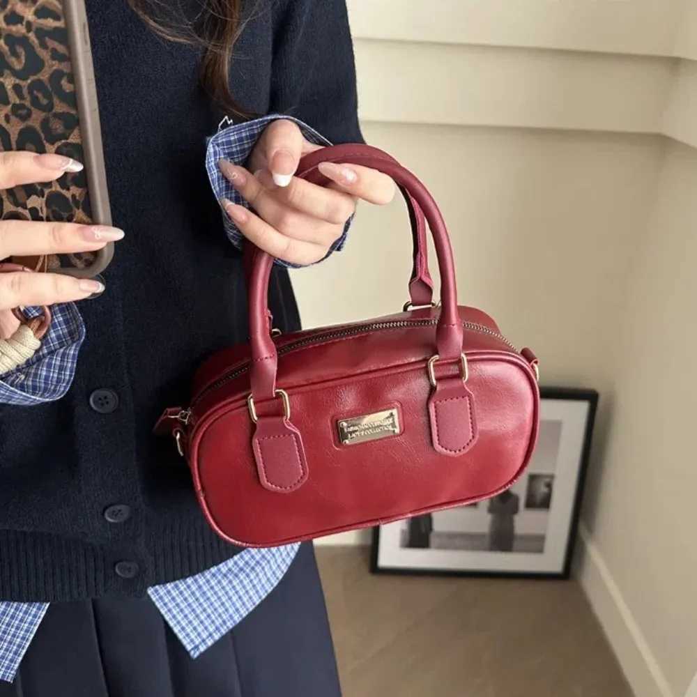 Pu solid color zipper casual shoulder bag large capacity cross body bag Versatile sewing thread womens handbag Y250315