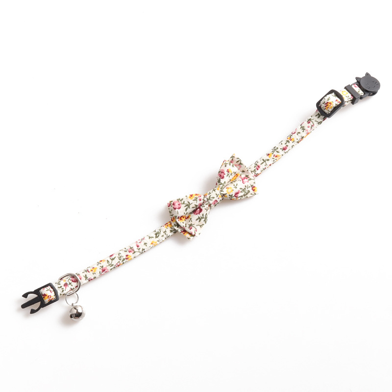 Breakaway Cat Collar with Cute Bow Tie Bell, Small Floral Fragments Cat Tie for Male Female Soft Light Kitty Kitten Collar Ideal for Girl Cats Boy Mal