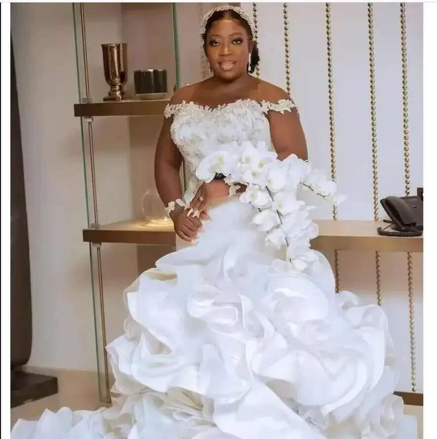 2025 Custom Beaded Crystal Mermaid Off Shoulder Layered Ruffled Dresses Robe de Wedding dress