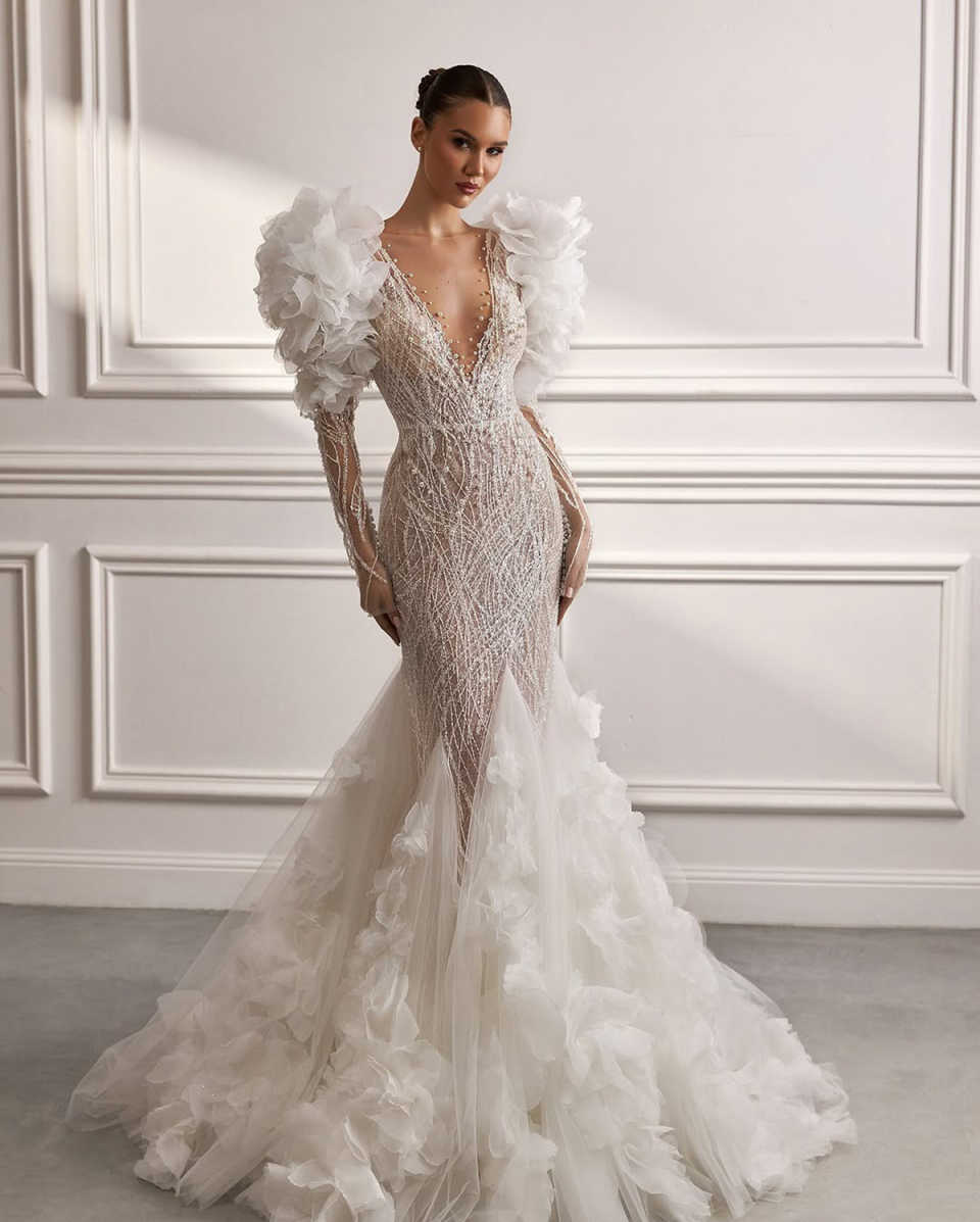 Exquisite Mermaid Wedding Dress Elegant Bride Dresses Tulle 3D-Appliques Slim Fit Ball Gown Bridal Gowns Dress Customized Party & Events H241863