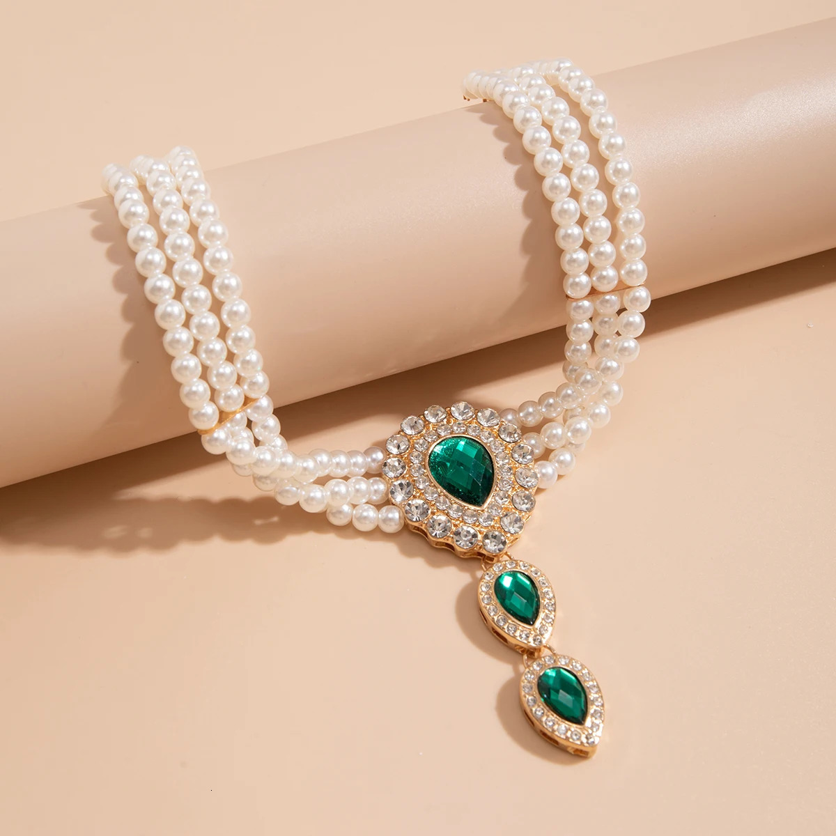 Pearl Beads with GreenTransparent Crystal Choker Necklace for Women Charms Collar Wedding Accessories Fashion Jewelry 250314
