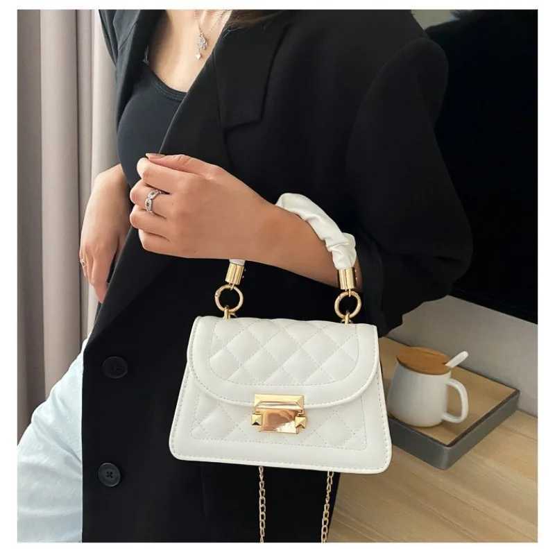 Womens Classic Fashion Handbag Small Square Chain Cross Body Bag Womens Handbag Y250315