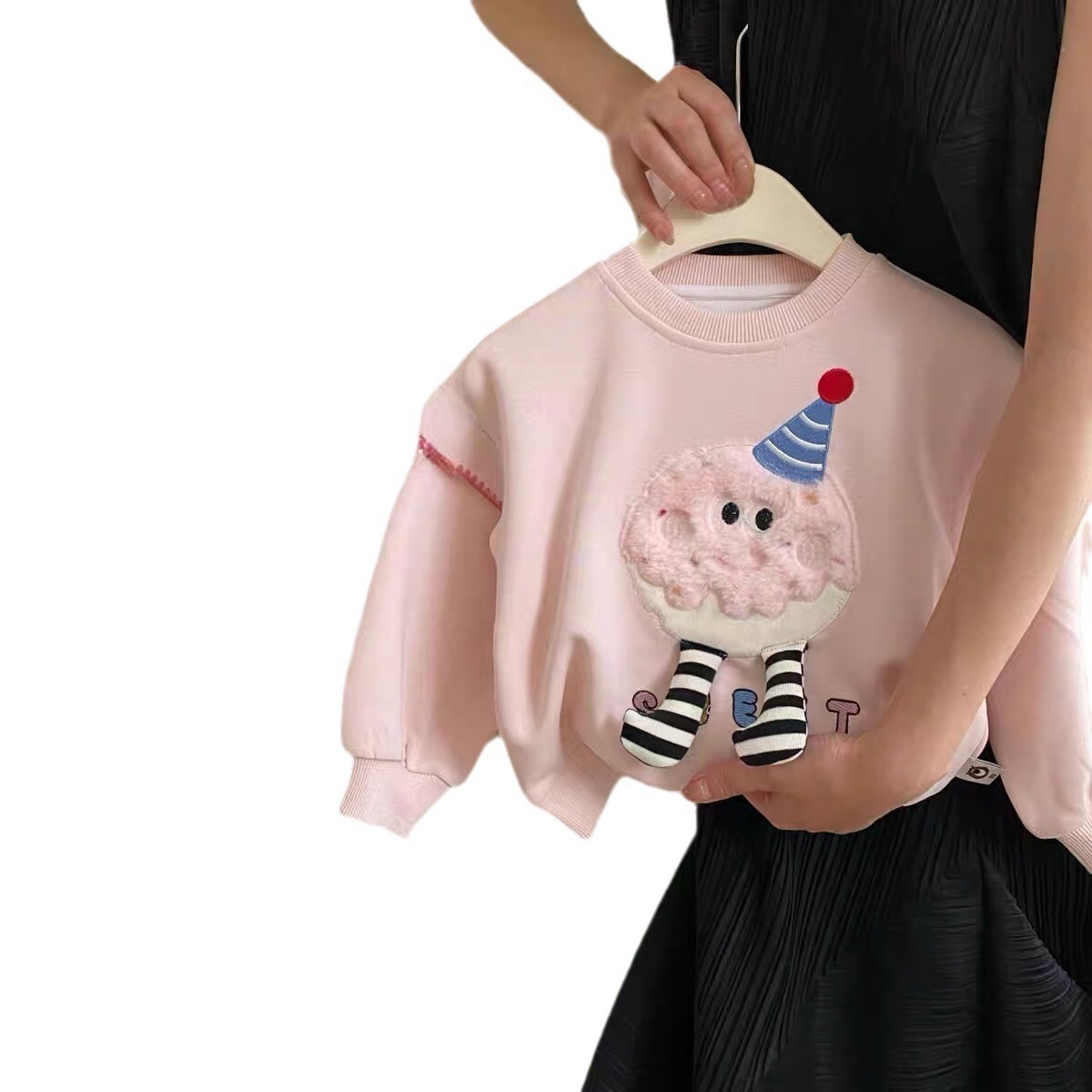 Ddmyshoesvip Girl S Cartoon Long Sleeved Top Autumn New Item Cute And Stylish Women S Treasure Three Dimensional Embroidery Round Neck Pullover Hoodie