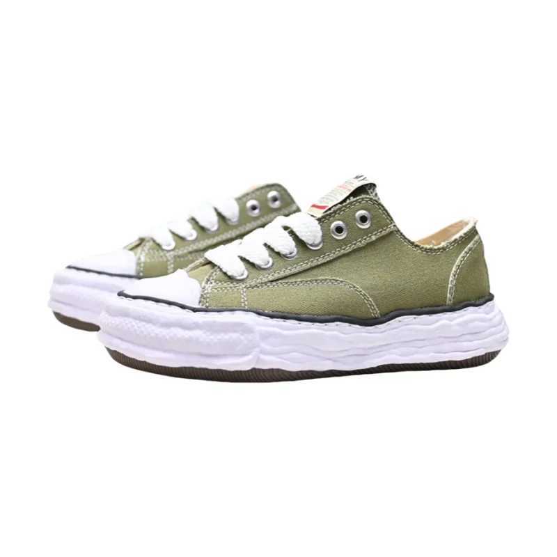 Newcomer Canvas Skateboarding Shoes Womens Ice Cream Plataflom Young Student Fashion Outdoor Green Sports Shoes Y250315