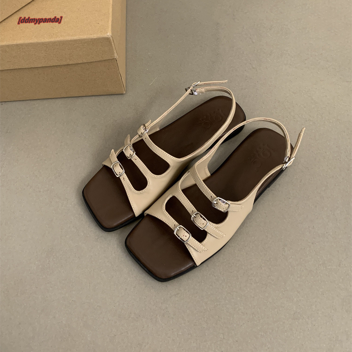 Fashion sandals for women's summer 2025 new French fairy style beach tourism soft flat Roman shoes ddmypanda