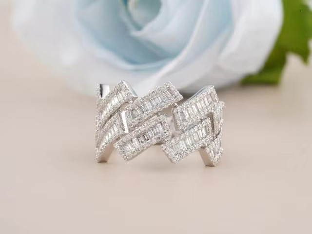 10K Solid White Gold Plated Moissanite Diamond Hip hop Ring - Gold Pave Setting Diamond Link Ring for mens Hip hop fashion
