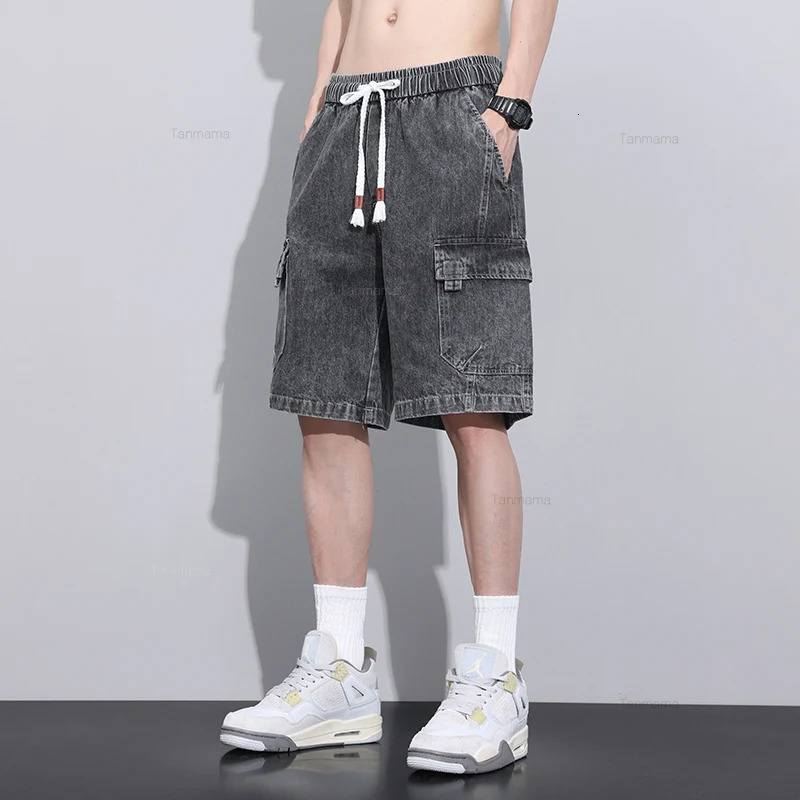 Summer mens denim shorts with elastic waist bag casual knee length cargo pants fashionable Korean style streetwear blue gray 250313