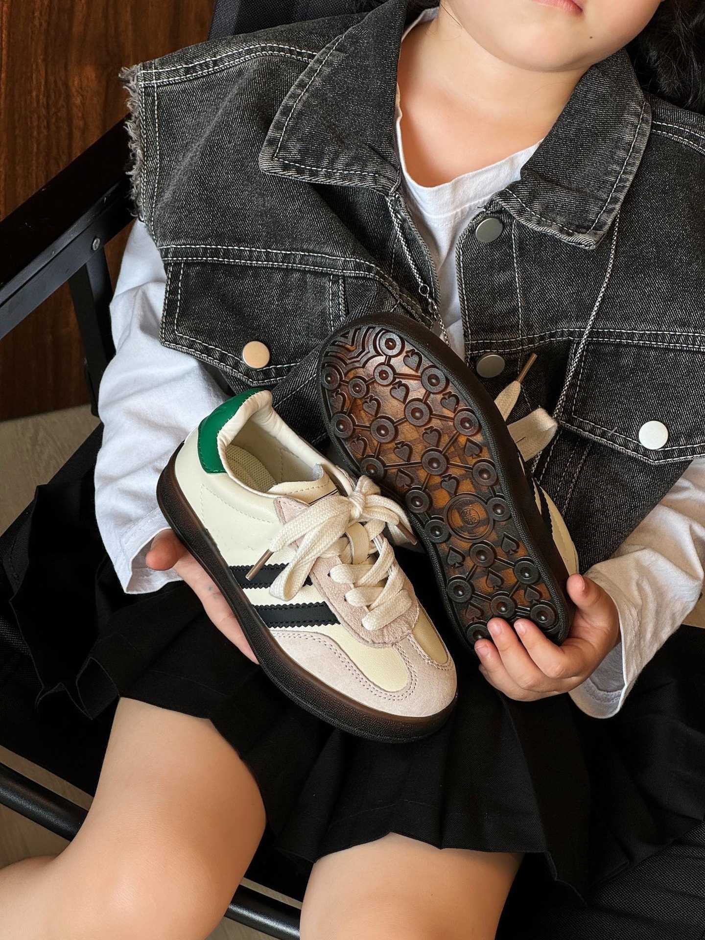 Athletic Outdoor Childrens shoes stylish and personalized comfortable board shoes for boys 2025 autumn collection versatile sports shoes for girls aY2