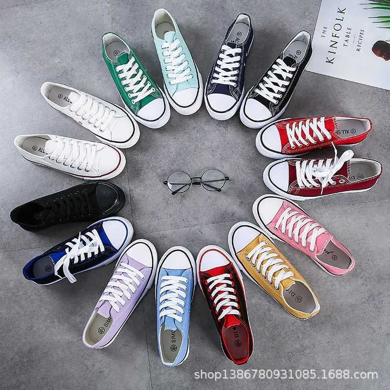 Fashionable womens canvas flat shoes for spring and summer new styles fashionable womens casual canvas breathable thick soled sports shoes Y250315