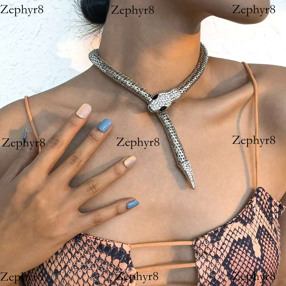 2025 model New Punk Goth Gold Sier Color Snake Choker Necklaces for Women Party Fashion Long Chain Designer Jewelry