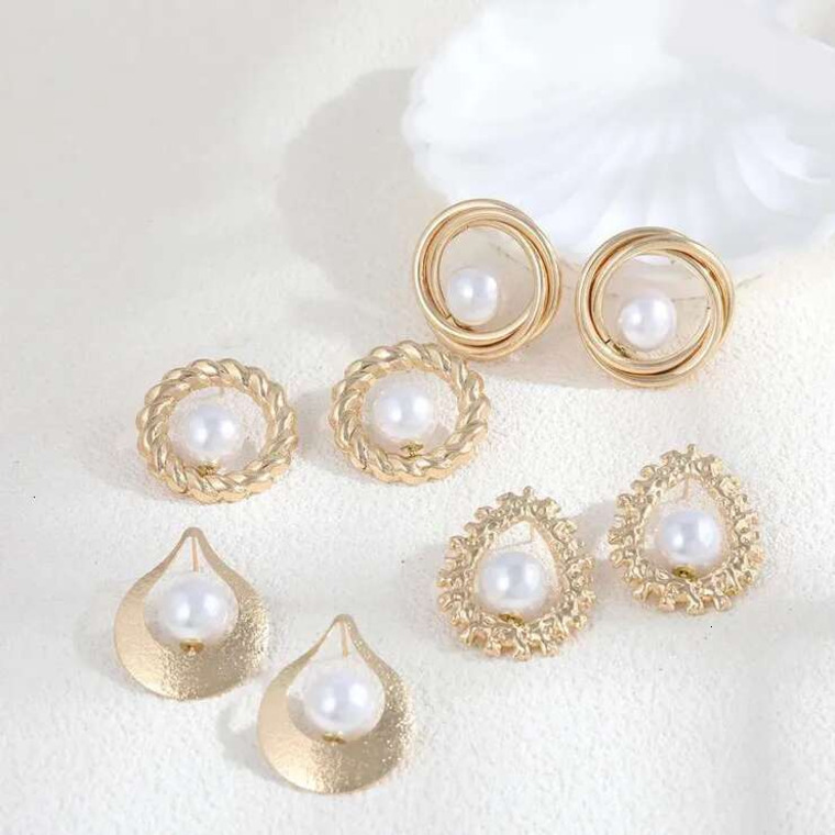 Cluster Stud Crystal Gold Black Large Embellished Women Girls Evening Party Mid Affordable Earrings