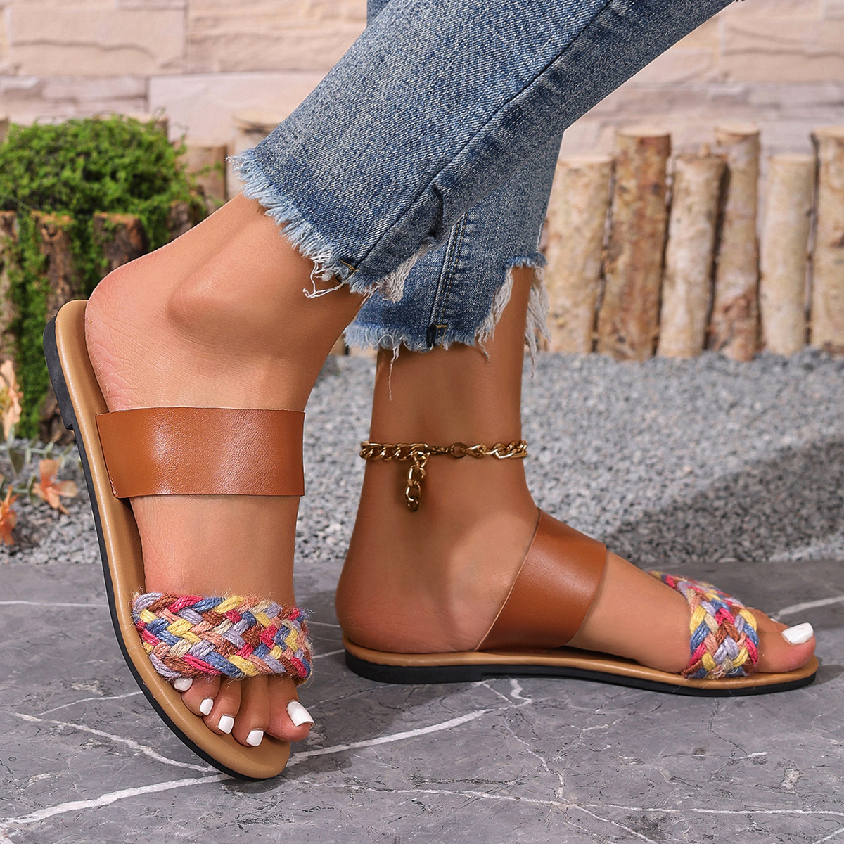 Stylish Female Casual Slippers - Durable Flat Sneakers Ideal for Everyday Wear