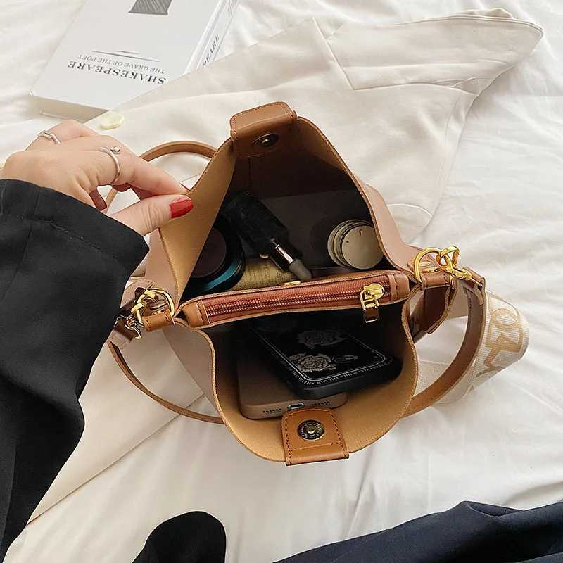 High quality womens small Pu leather handbag shoulder bag fashionable womens bucket cross body bag womens casual messenger bag Y250315