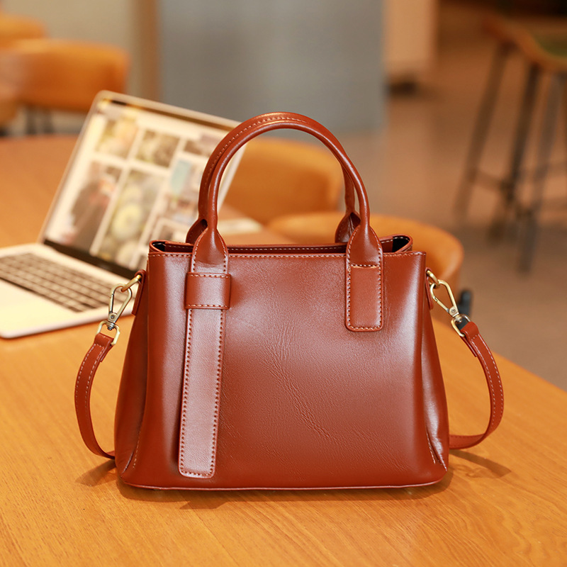 Counter Top Cowhide Crossbody Handbag Versatile 2024 Genuine Leather Large Capacity Wide Shoulder Strap Tote Bag