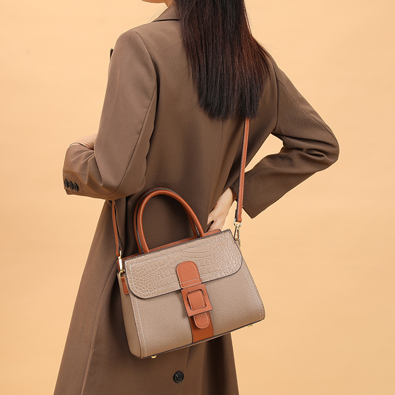High End Handbag For Women 2024 New Fashionable Mother Bag, Middle-Aged Handbag, Large Capacity Genuine Leather Lychee Patterned Bag