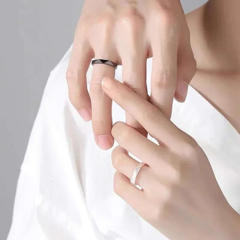 1Pair Black White Lozenge Couple Open Ring for Women Men Adjustable Finger Rings Romantic Lovers Anniversary Jewelry Gift