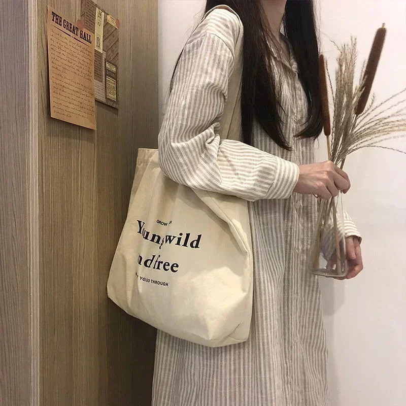 Womens casual large capacity shoulder bag shopping canvas letter fashion Harajuku zipper printing Ulzzang handbag 250311