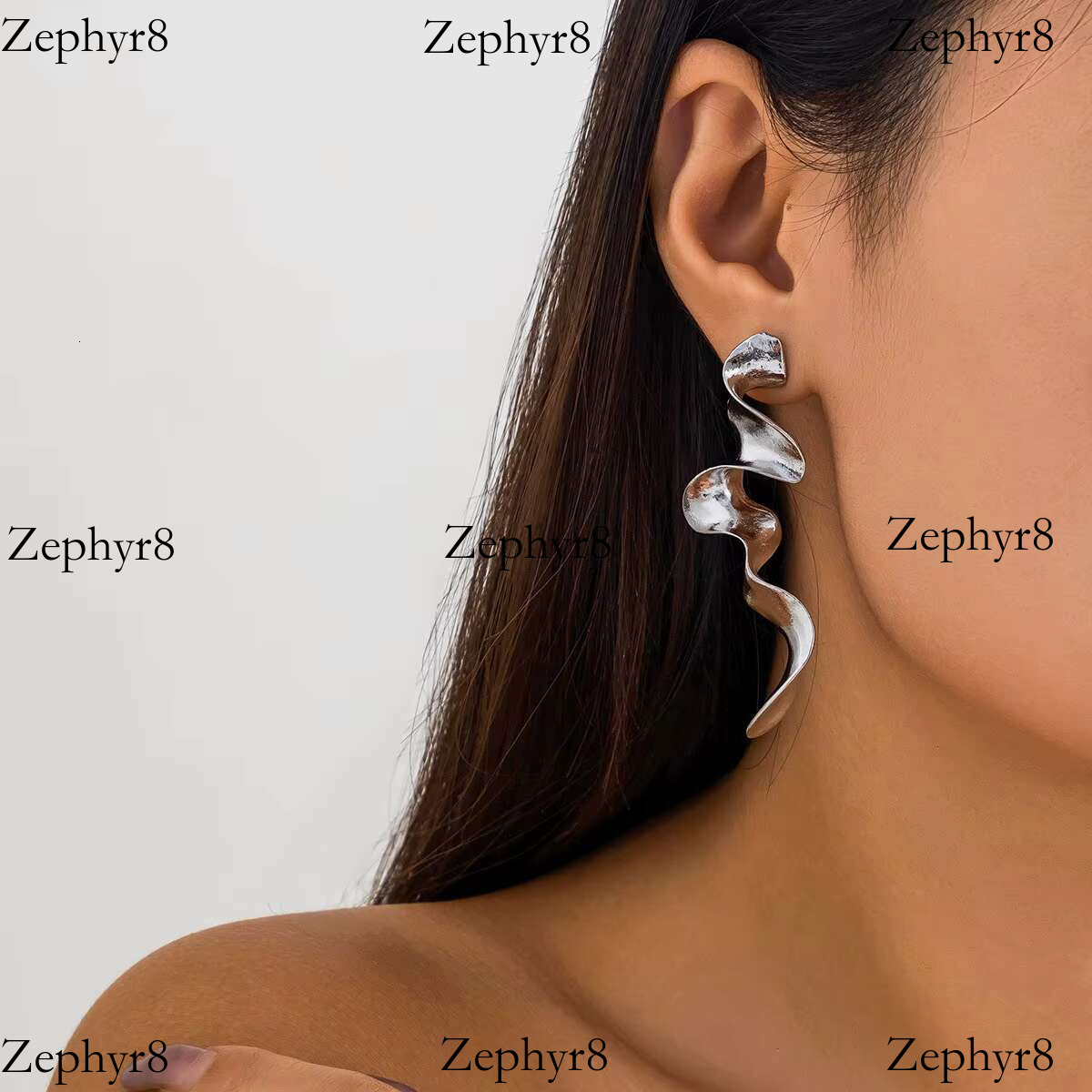 2025 New model Fanhua Fashion Jewelry Women's Metal Stripe Spiral Open Personalized Punk Snake Bone Necklace