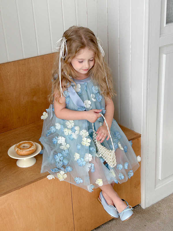 Girl's Dresses 2025 Summer New Girl's Little Fairy Dress Super Fairy Drifting Yarn Three Dimensional Flower Yarn Skirt Sleeveless Lace up Sk