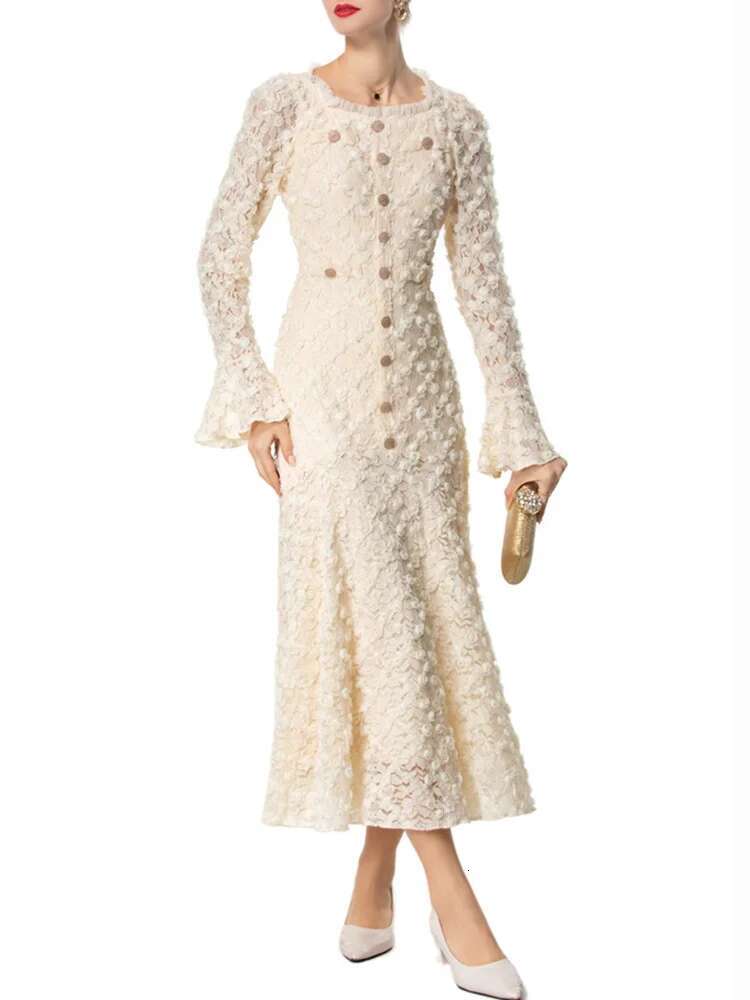 QMQA Fashion Women's Elegant Dresses Three-Dimensional Ral Square Collar Long Sleeved Princess Style Dress Autumn New 1A232