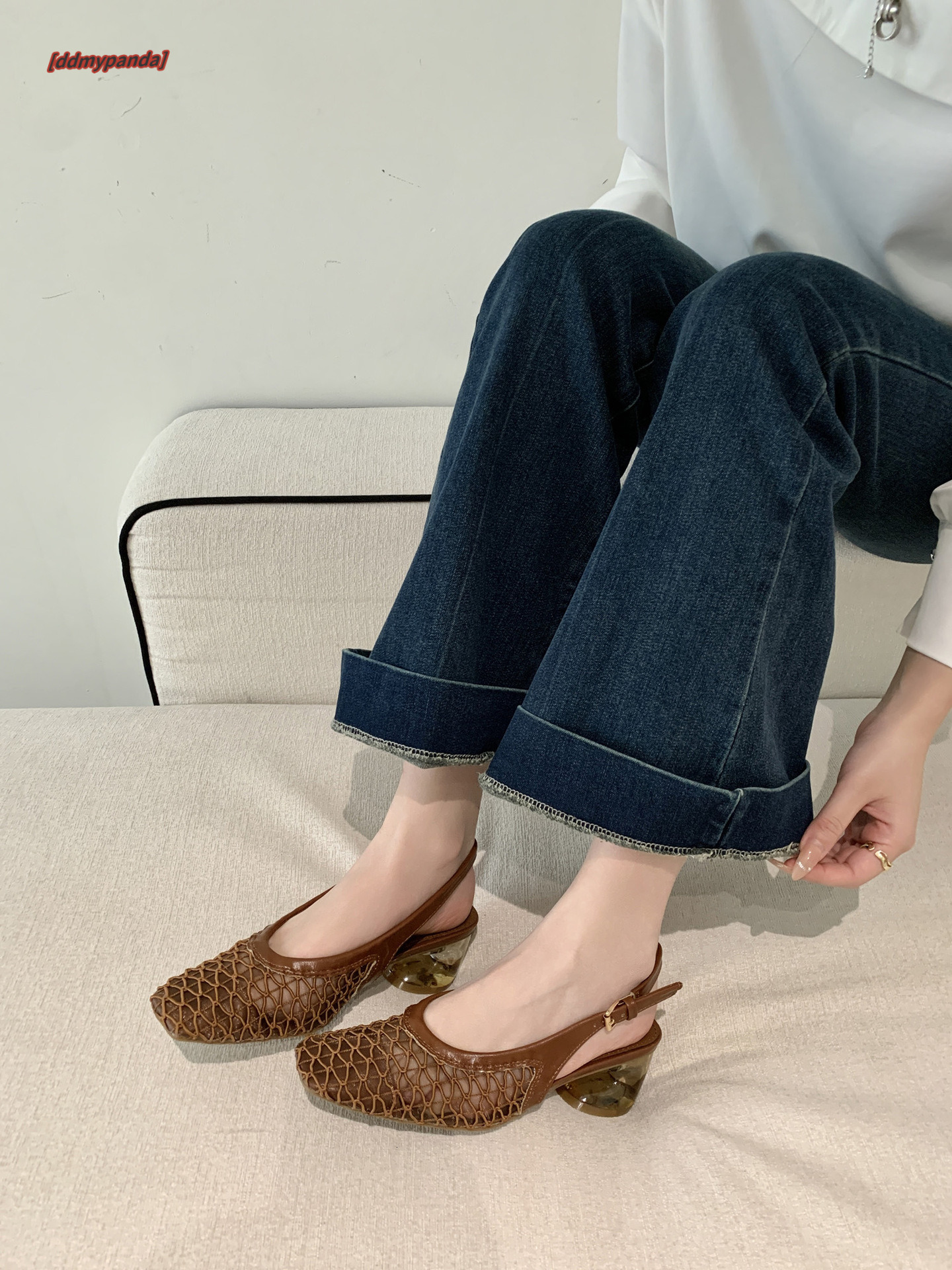 Uniquely designed woven toe cap sandals spring 2025, with a minimalist mesh and thick heels for women ddmypanda