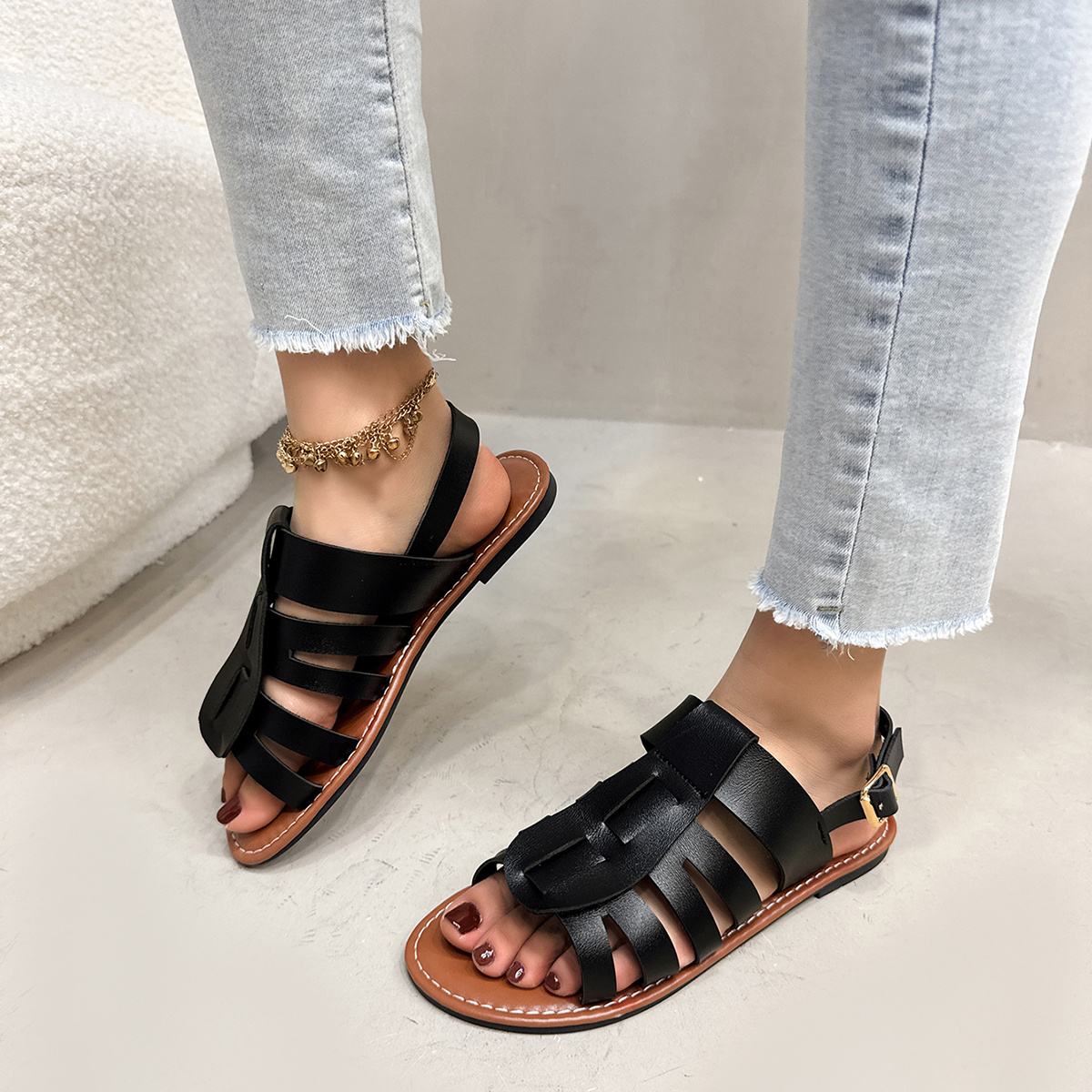 Women's Stylish Open-Toe Flat Sandals - Comfortable & Breathable Design for Summer