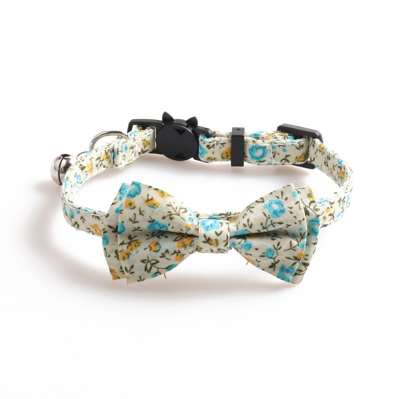Breakaway Cat Collar with Cute Bow Tie Bell, Small Floral Fragments Cat Tie for Male Female Soft Light Kitty Kitten Collar Ideal for Girl Cats Boy Mal