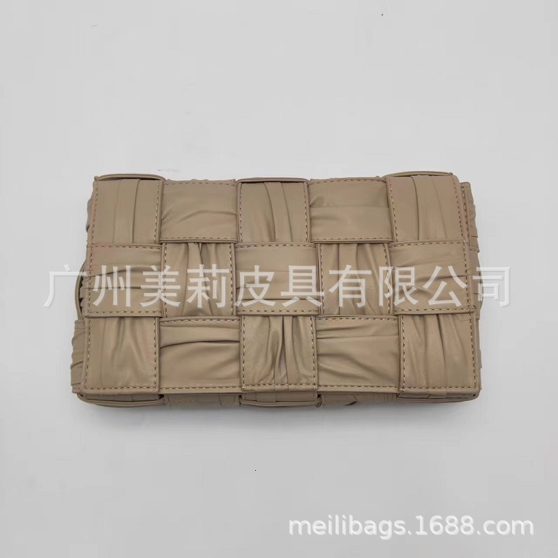 Knitted Pillow Pleated Fashionable Tofu 2023 New Single Shoulder Crossbody Bag, Women's Bag