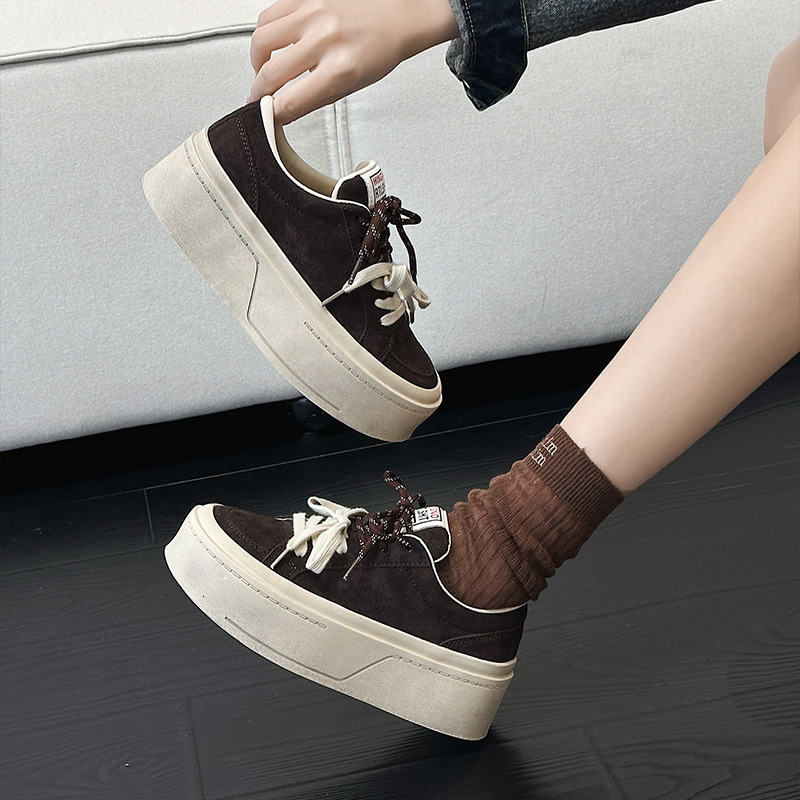 Thick soled board 2025 spring new two tone lace up bread shoes, leather small height casual shoes ddmypanda