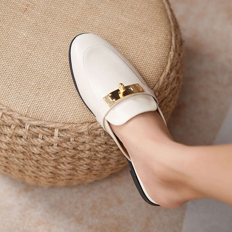 2024Summer New Korean Style One Word Slippers for Beach Outdoor Sandals Flat Bottom Large Women's Shoes